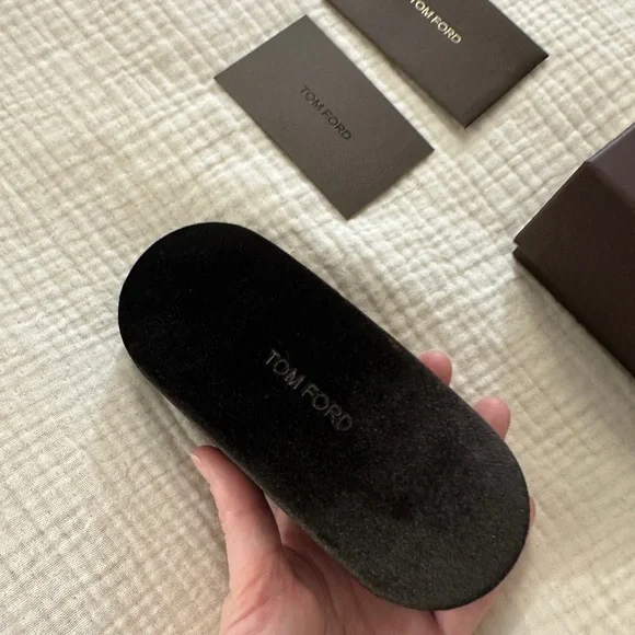 Tom Ford Sunglasses Case - Picture 4 of 6